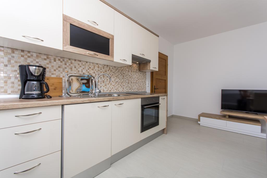 Apartments Bisera تروغير المظهر الخارجي الصورة