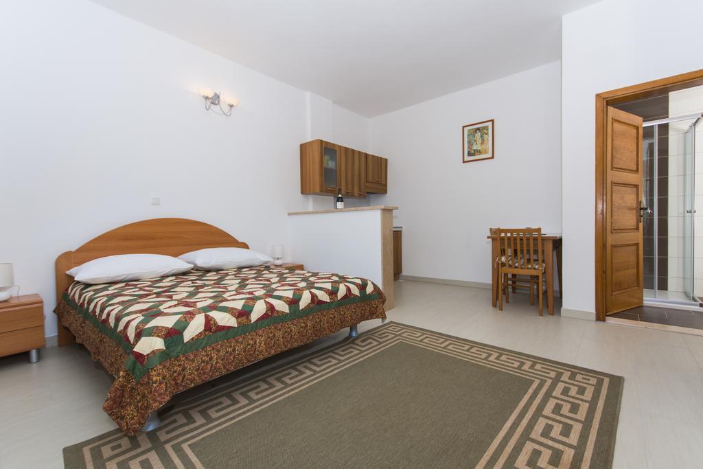 Apartments Bisera تروغير المظهر الخارجي الصورة